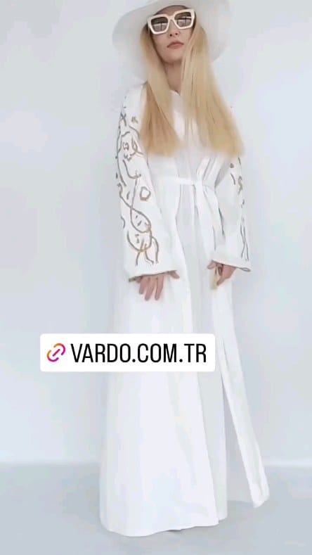 Post 5 by Vardo USA Fashion on Instagram (video)