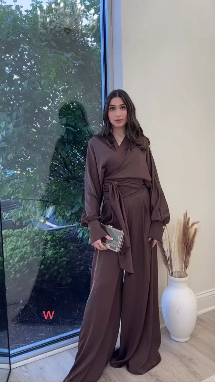 Post 2 by Vardo USA Fashion on Instagram (video)