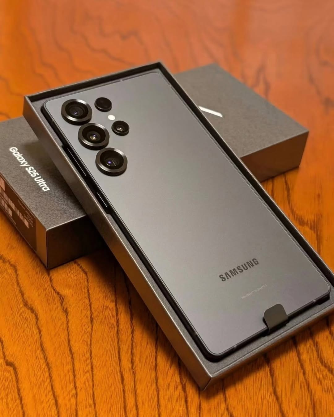 Post 6 by Samsung Store™ | Premium Reseller on Instagram (image)
