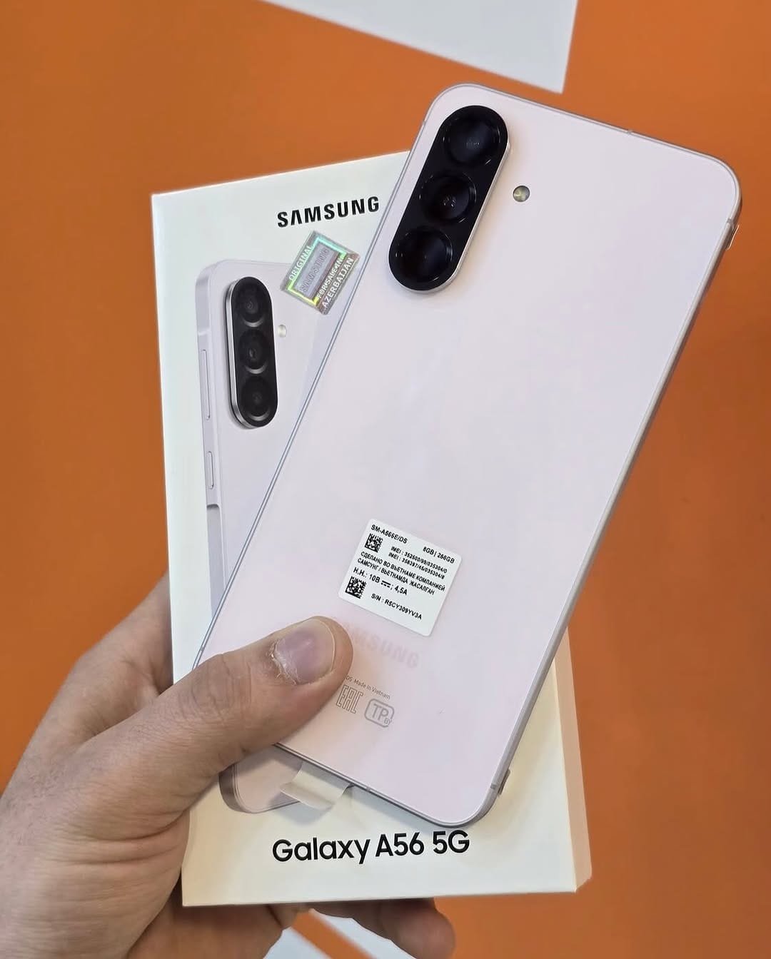 Post 4 by Samsung Store™ | Premium Reseller on Instagram (image)