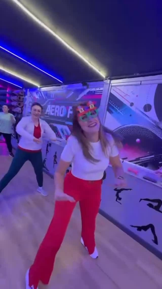 Post 5 by Bilgetalks on Instagram (video)