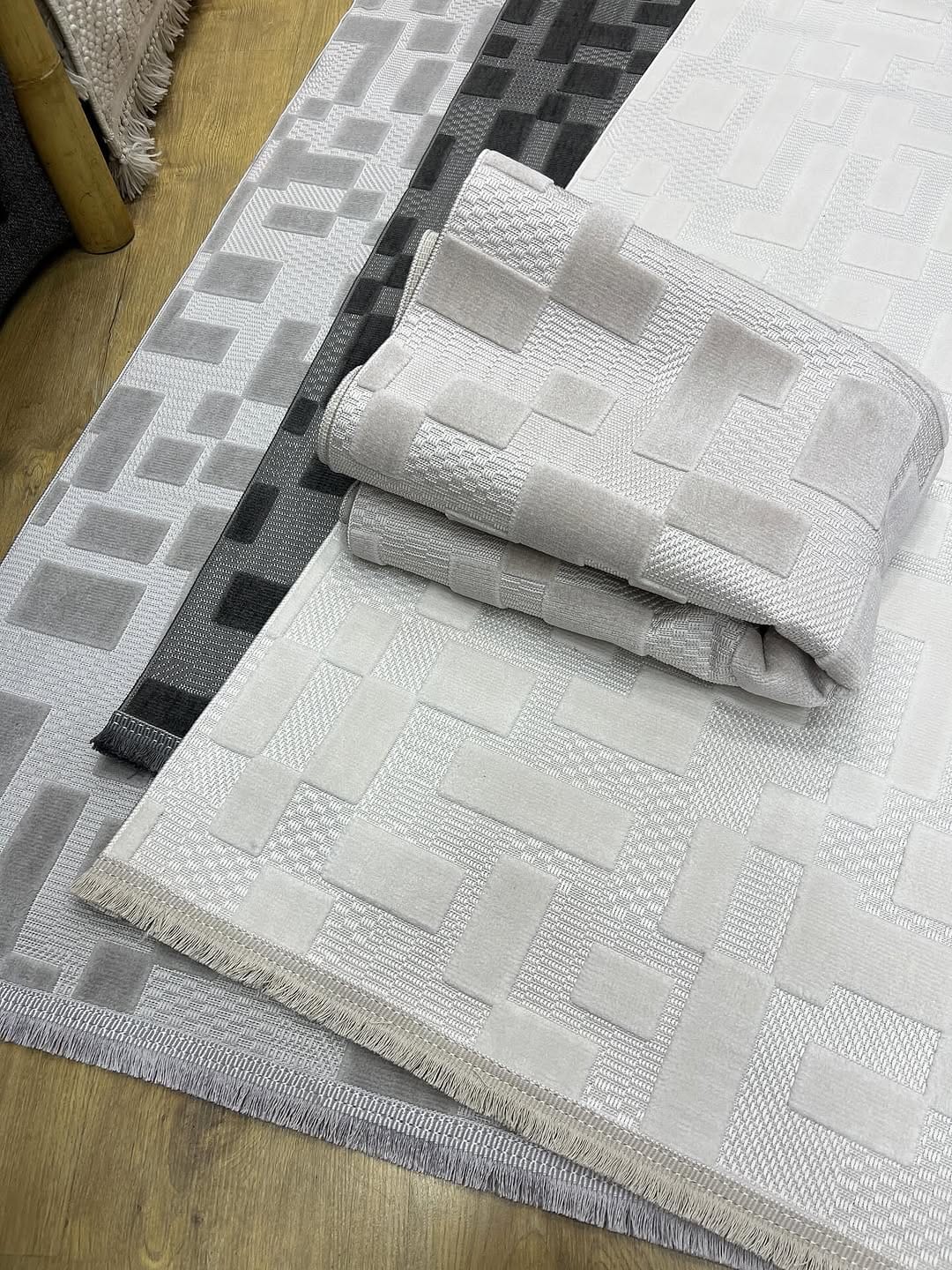 Post 8 by Halı Mağazası 🏡🛍 on Instagram (image)