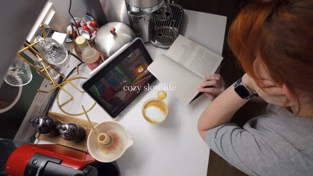 Post 8 by Hazal Aytekin on Instagram (video)