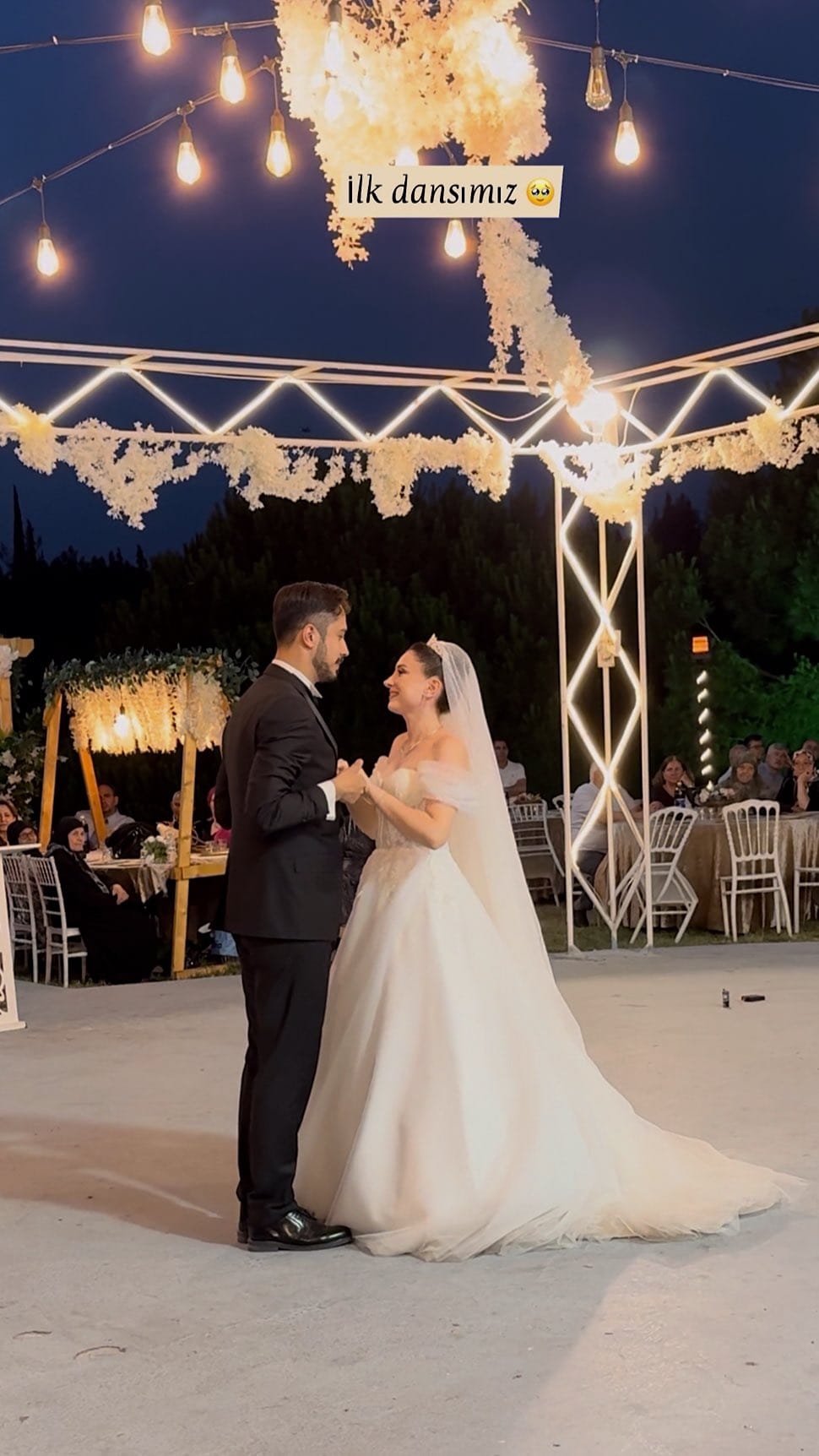 Post 6 by Selin Aydın on Instagram (video)