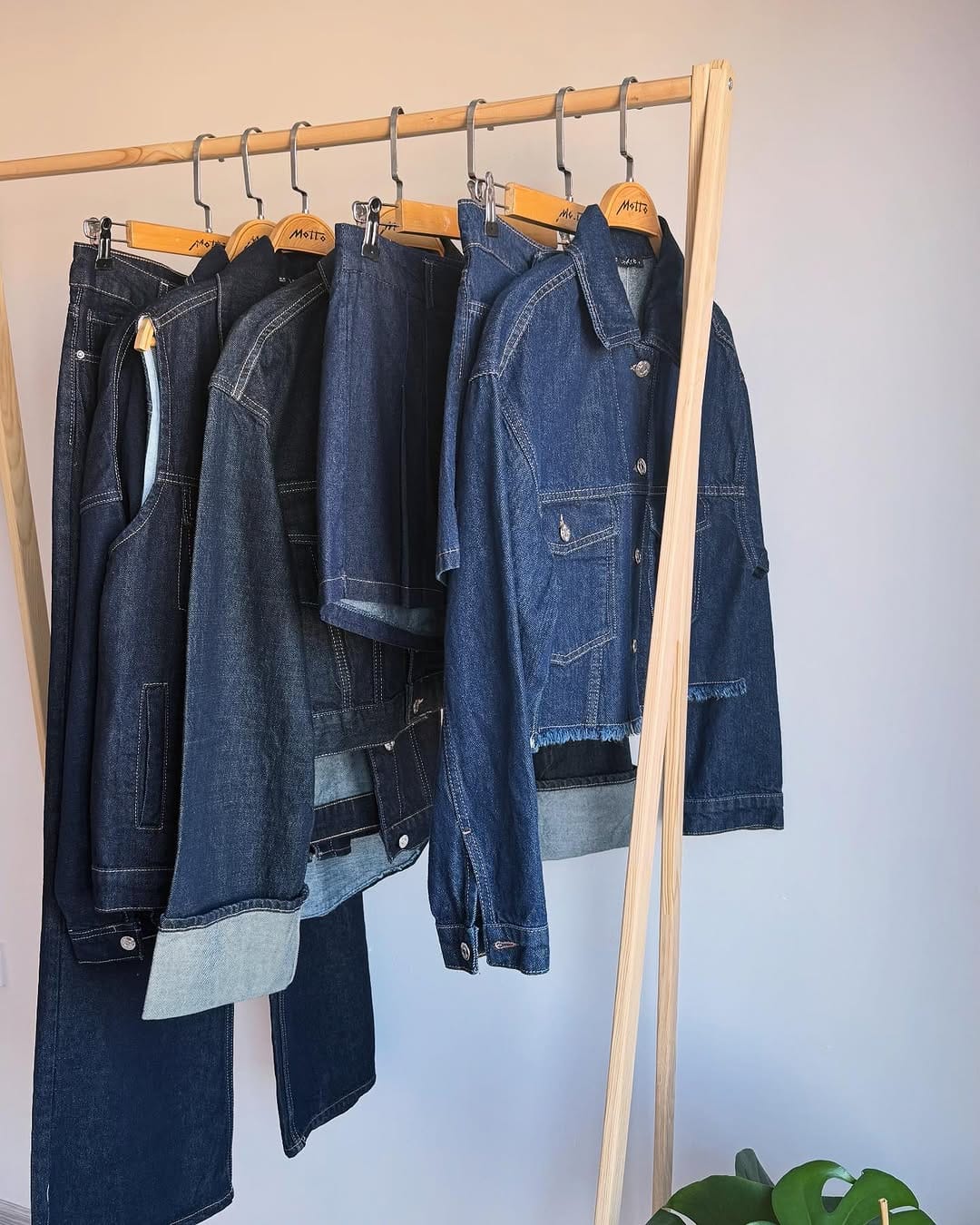 Post 7 by Motto Boutique on Instagram (image)