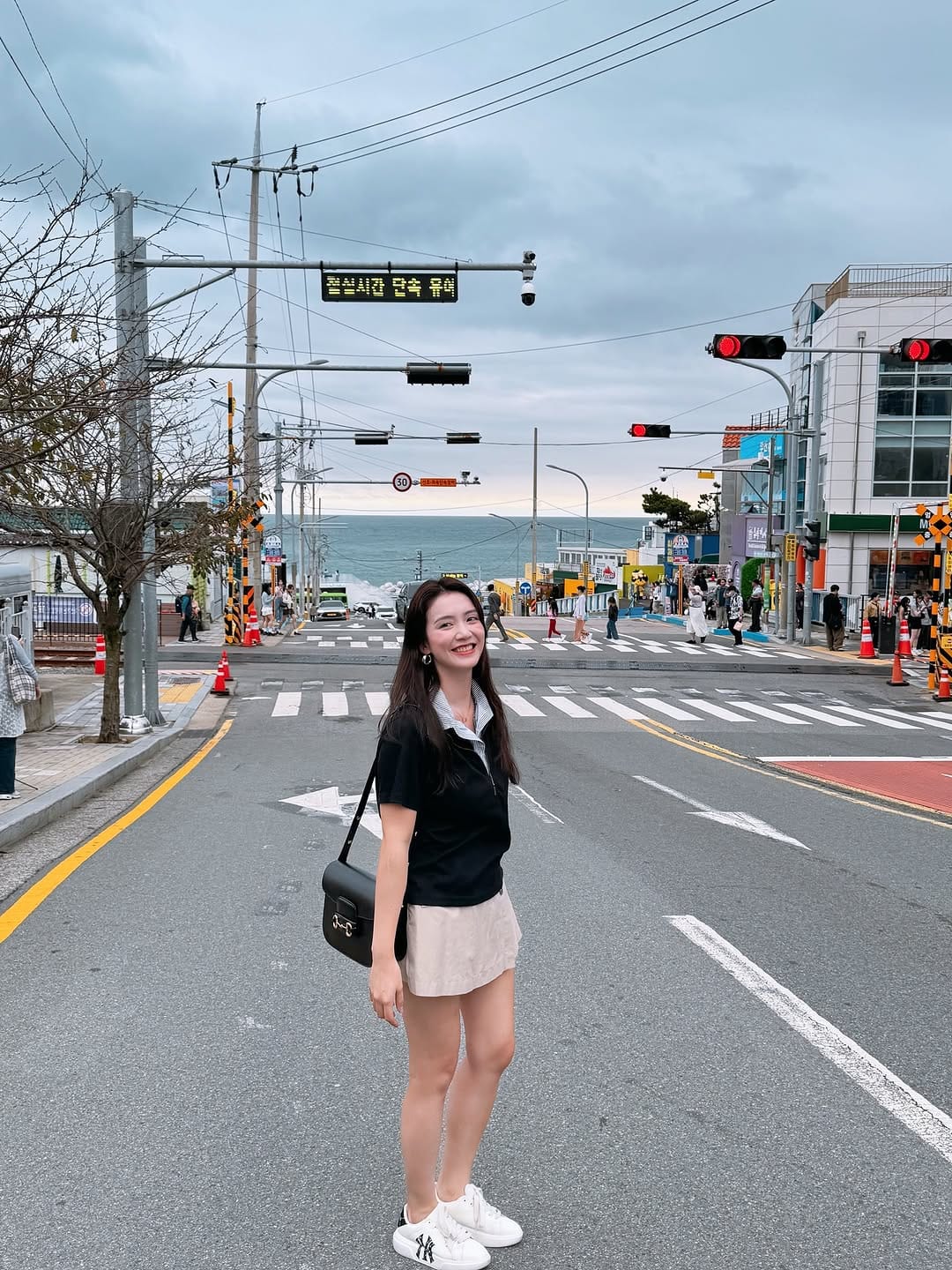 Post 9 by Chử Anna Thảo Anh on Instagram (carousel)