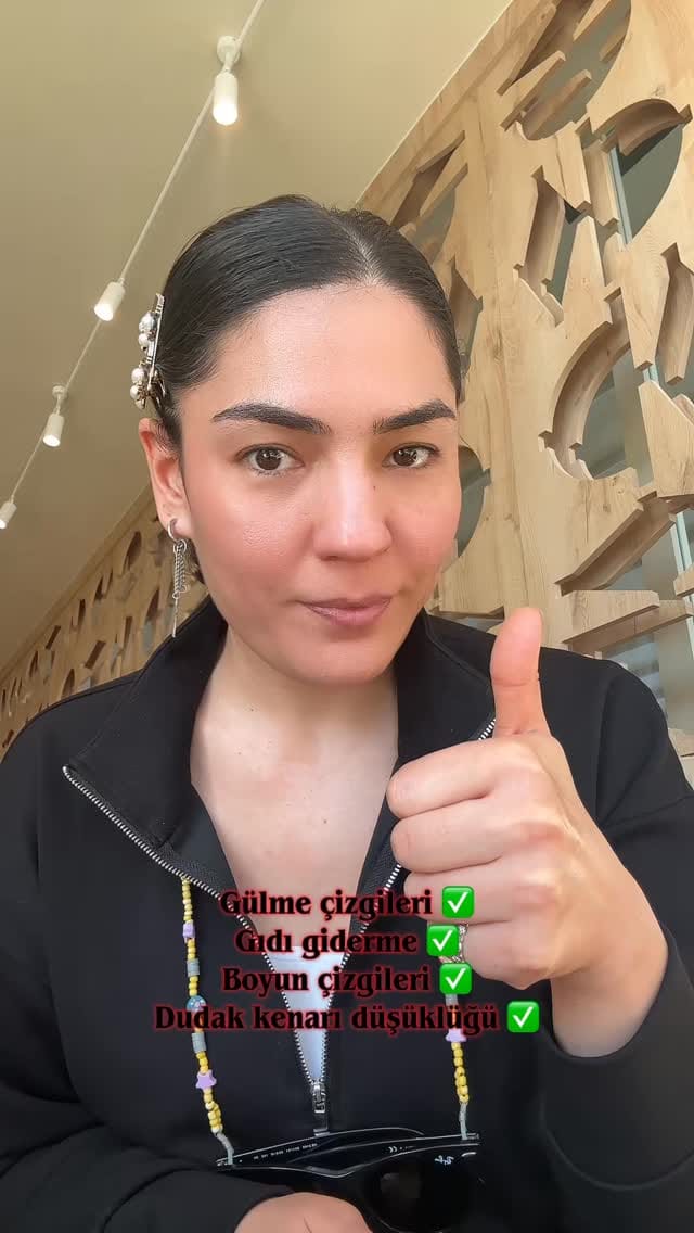 Post 2 by Duygu Çevik on Instagram (video)