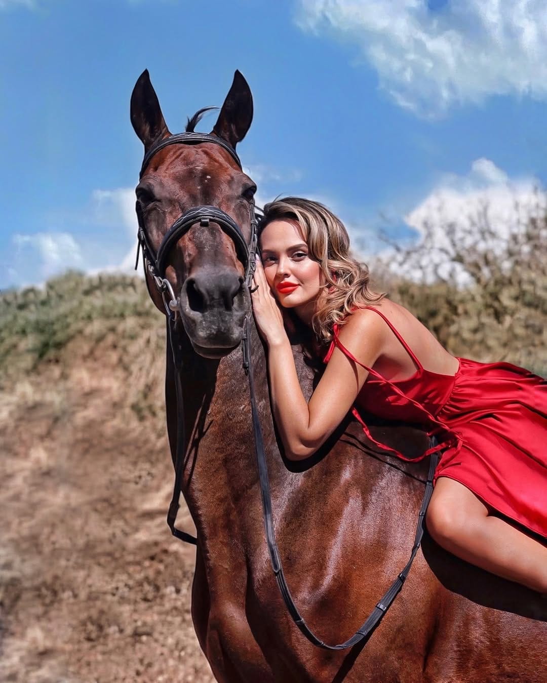 Post 10 by Ayşe Ece Çelik on Instagram (carousel)