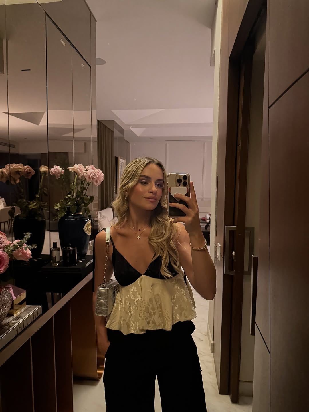 Post 7 by 𝒜𝓁𝑒𝒿𝒶𝓃𝒹𝓇𝒶 🧚🏻‍♀️ on Instagram (carousel)