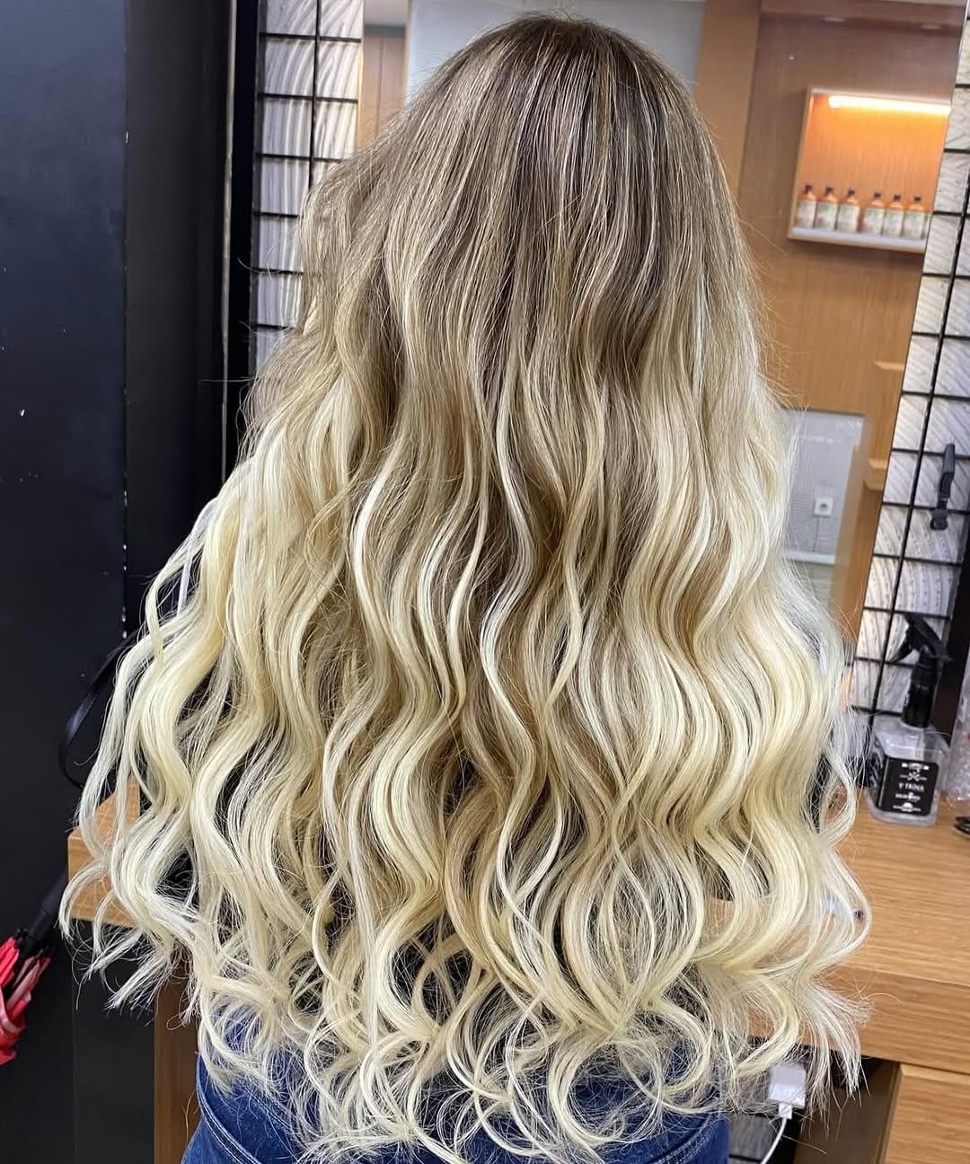Post 2 by Salonnecomecidiyekoy on Instagram (carousel)