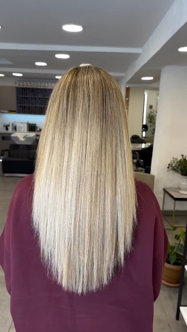 Post 4 by K Λ D İ R  P O L Λ T on Instagram (video)