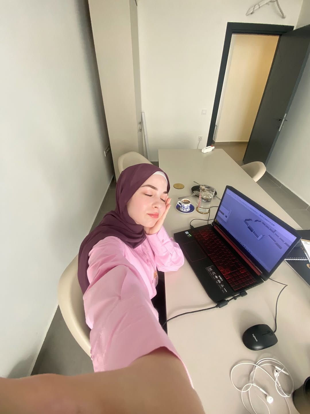 Post 9 by rend • رَنْد on Instagram (carousel)