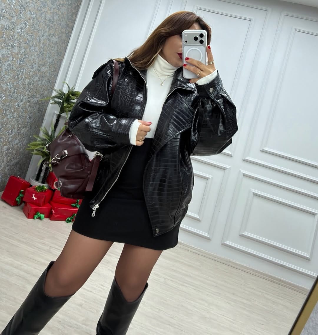 Post 5 by FAVORİ BUTİK on Instagram (carousel)