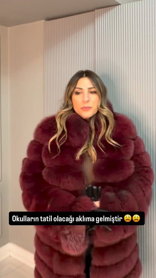 Post 6 by Esra 🪭 on Instagram (video)
