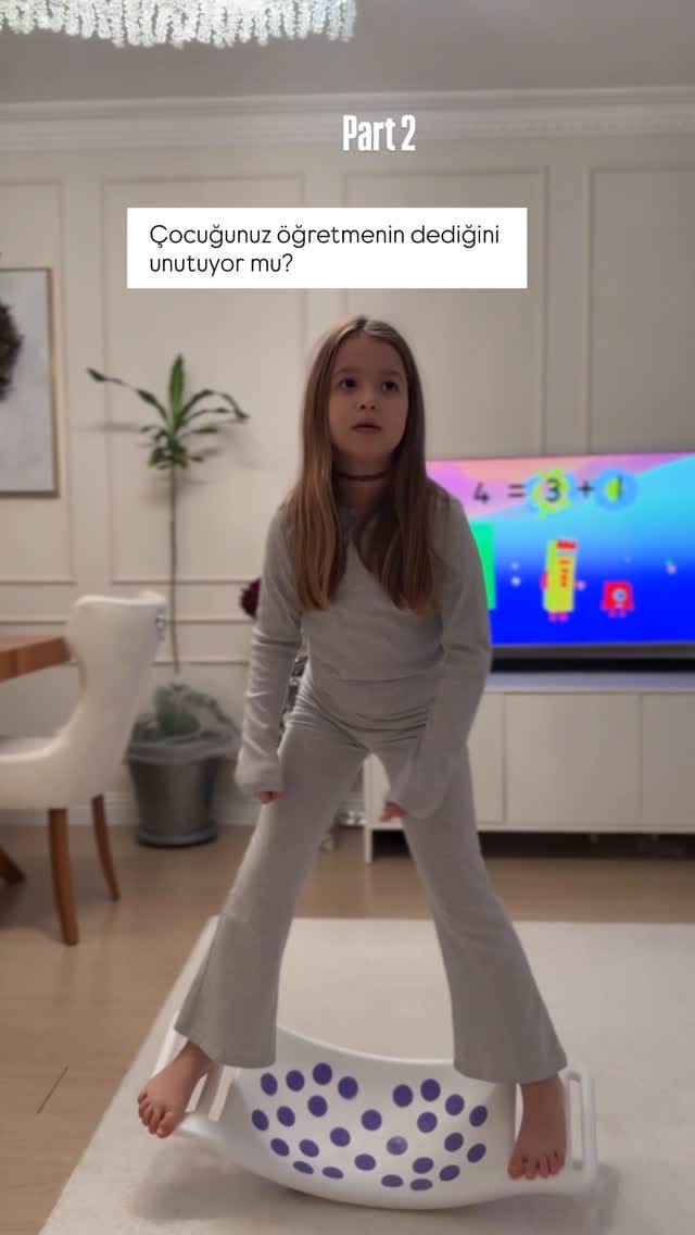 Post 5 by Esra Tuncer on Instagram (video)