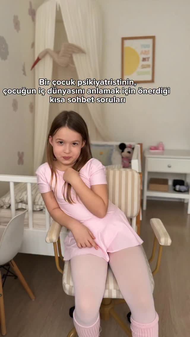 Post 8 by Esra Tuncer on Instagram (video)