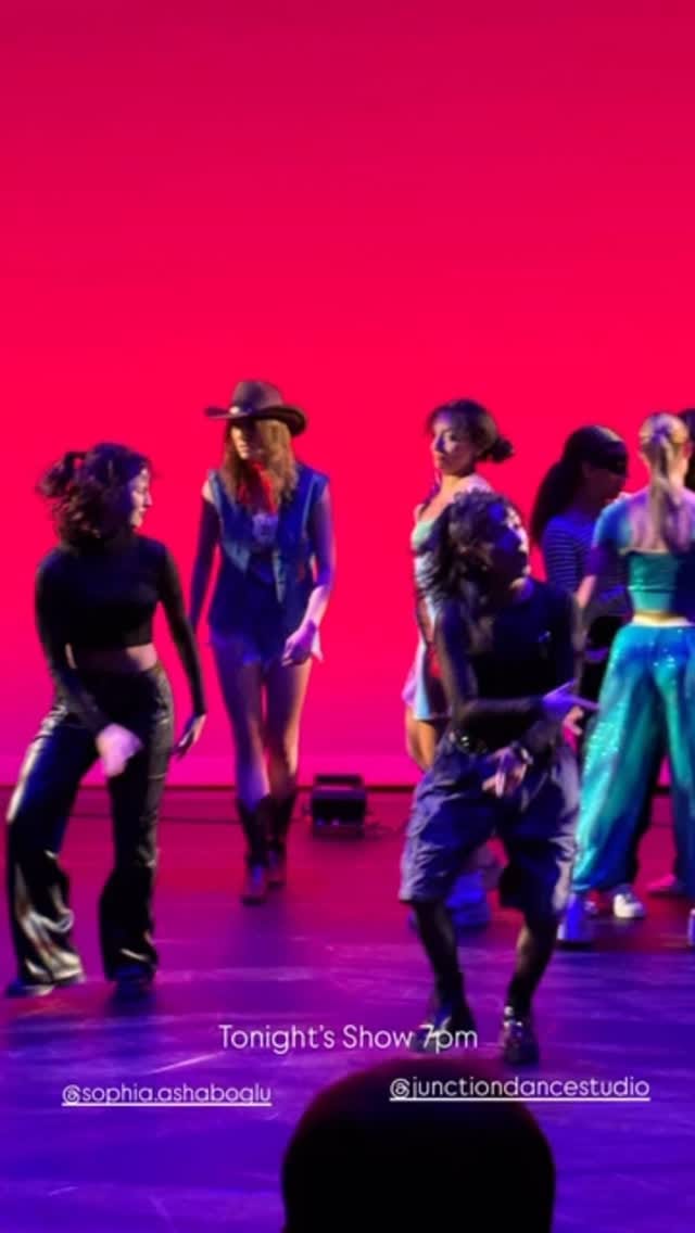 Post 9 by Cindy Uriona on Instagram (video)