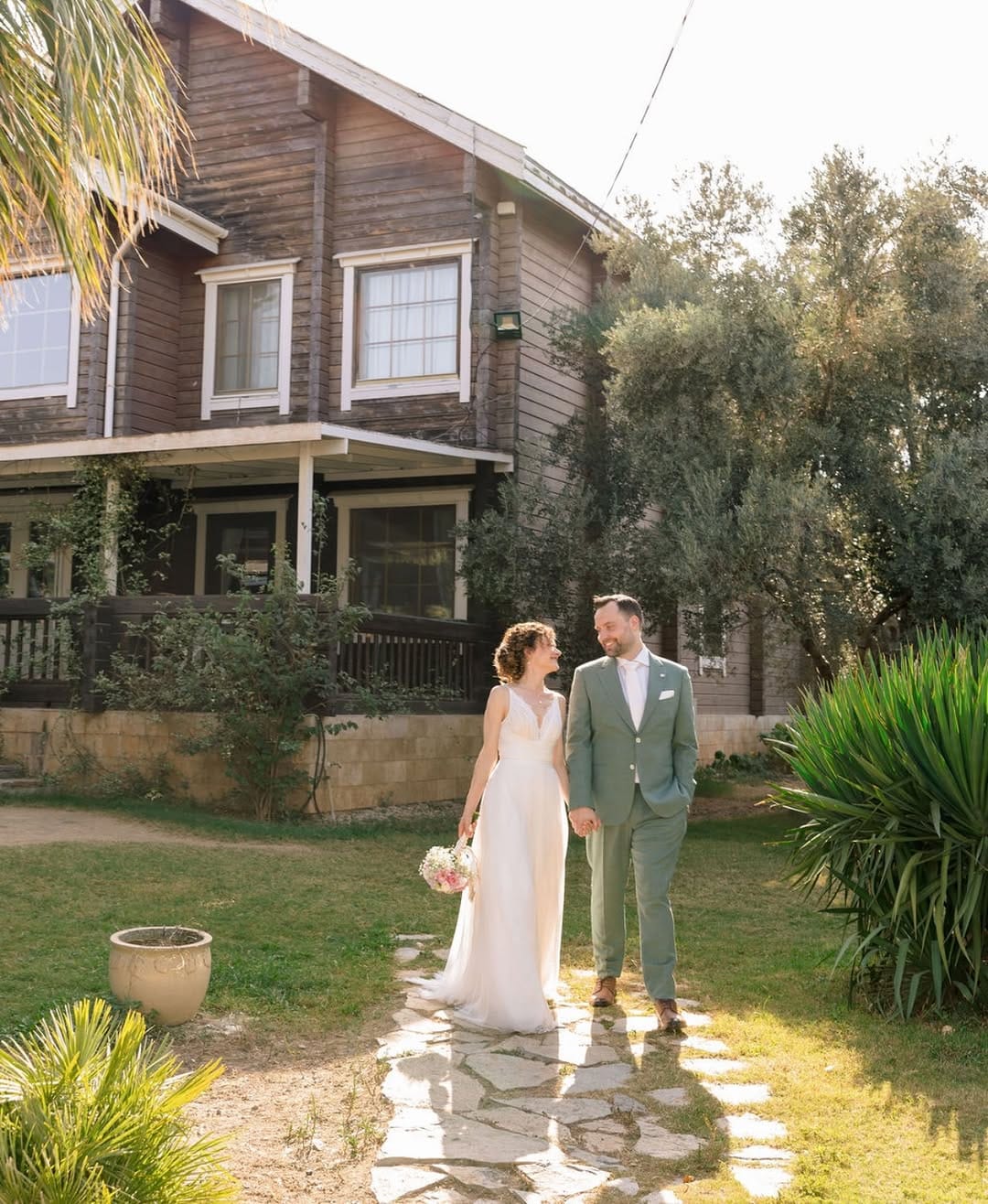 Post 5 by Ayşen Wedding on Instagram (carousel)