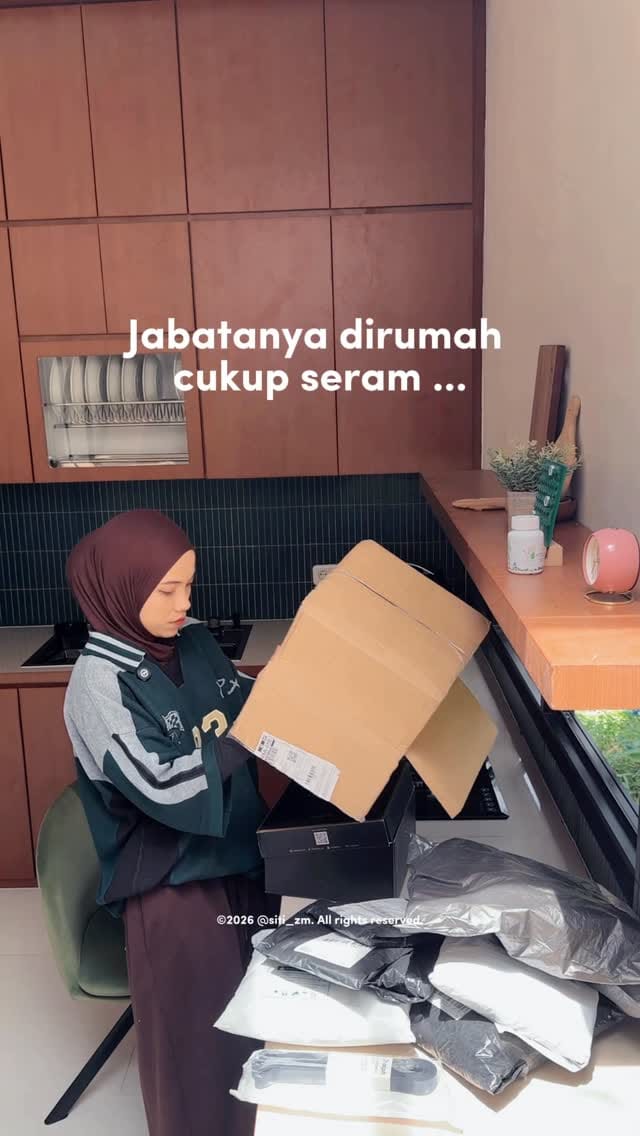 Post 1 by Siti Zakiah M II on Instagram (video)