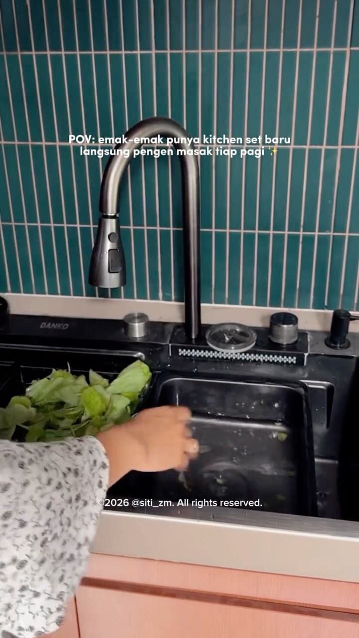 Post 2 by Siti Zakiah M II on Instagram (video)