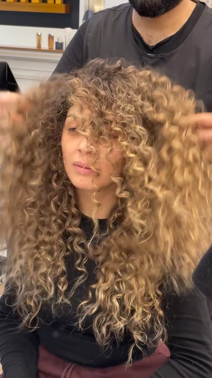 Post 1 by Cix Kuaför on Instagram (video)