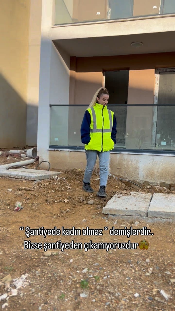 Post 5 by Aslı Arıgün on Instagram (video)
