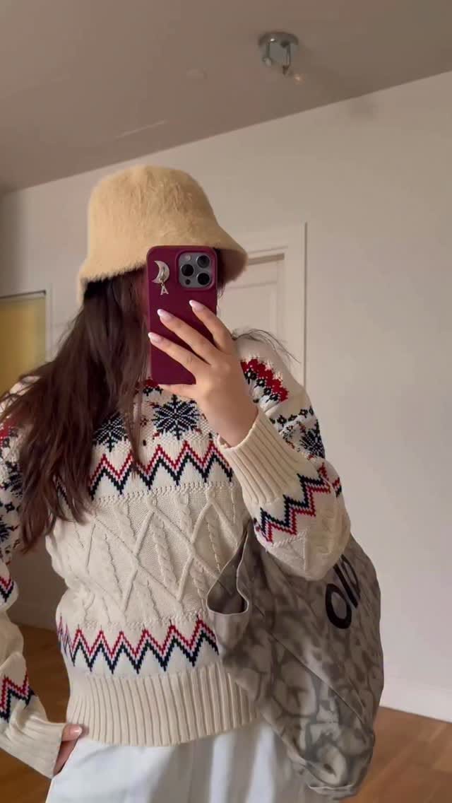 Post 9 by Aysel Alasgarli on Instagram (video)