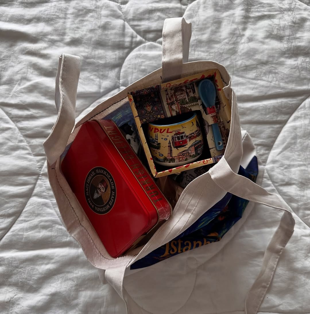 Post 4 by Aysel Alasgarli on Instagram (carousel)