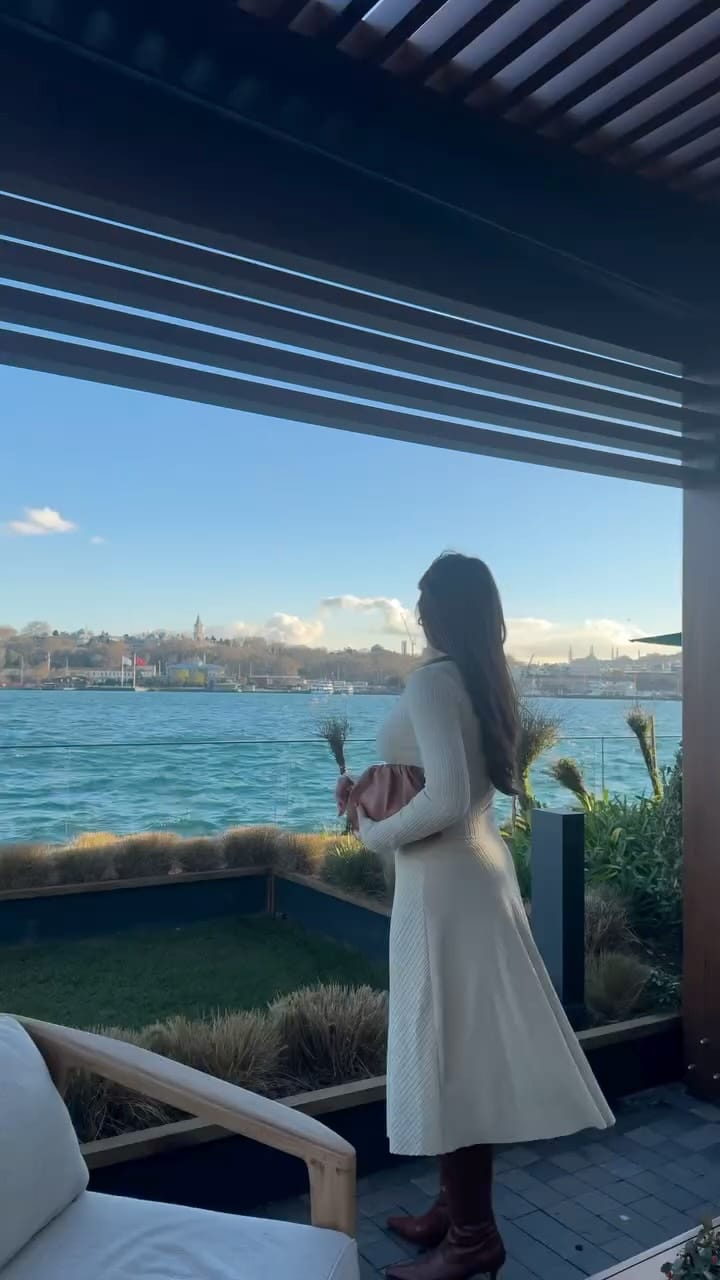 Post 5 by Aysel Alasgarli on Instagram (video)