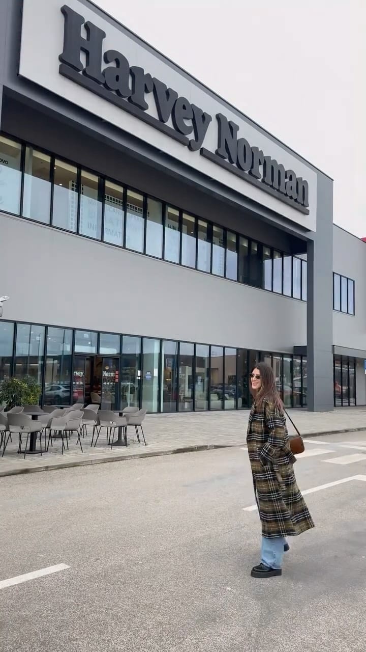 Post 8 by Slađana Ostić on Instagram (video)