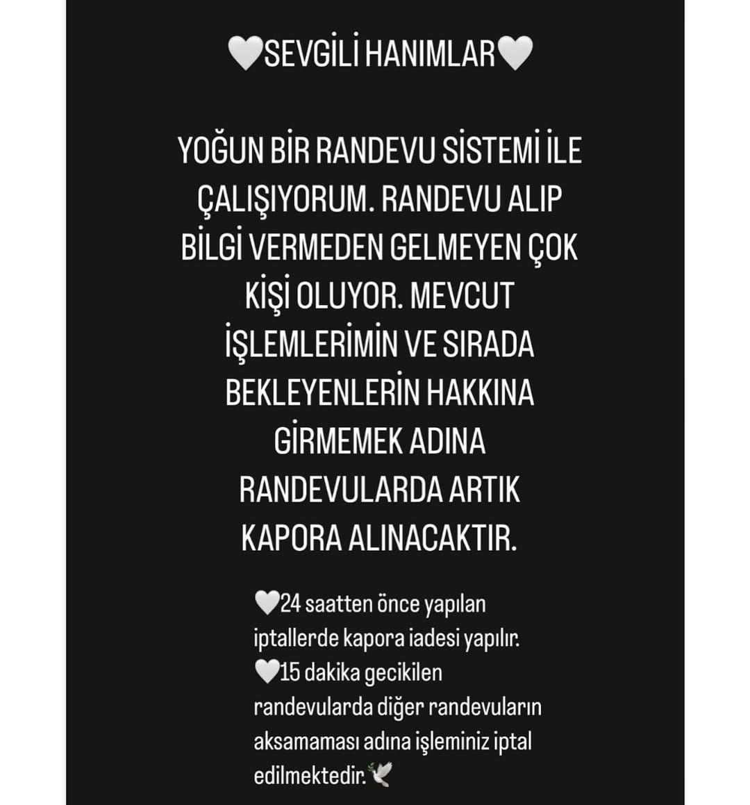 Post 10 by Çiğdem’s Nailart on Instagram (image)