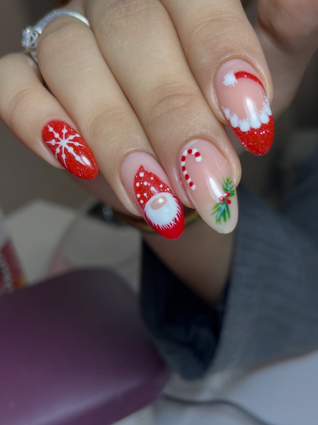 Post 6 by Çiğdem’s Nailart on Instagram (carousel)