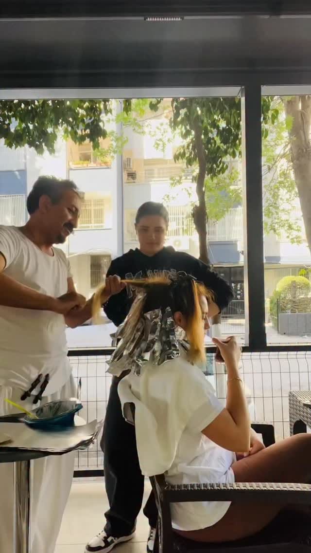 Post 6 by NADİFE DAYAN HAIR DESING on Instagram (video)