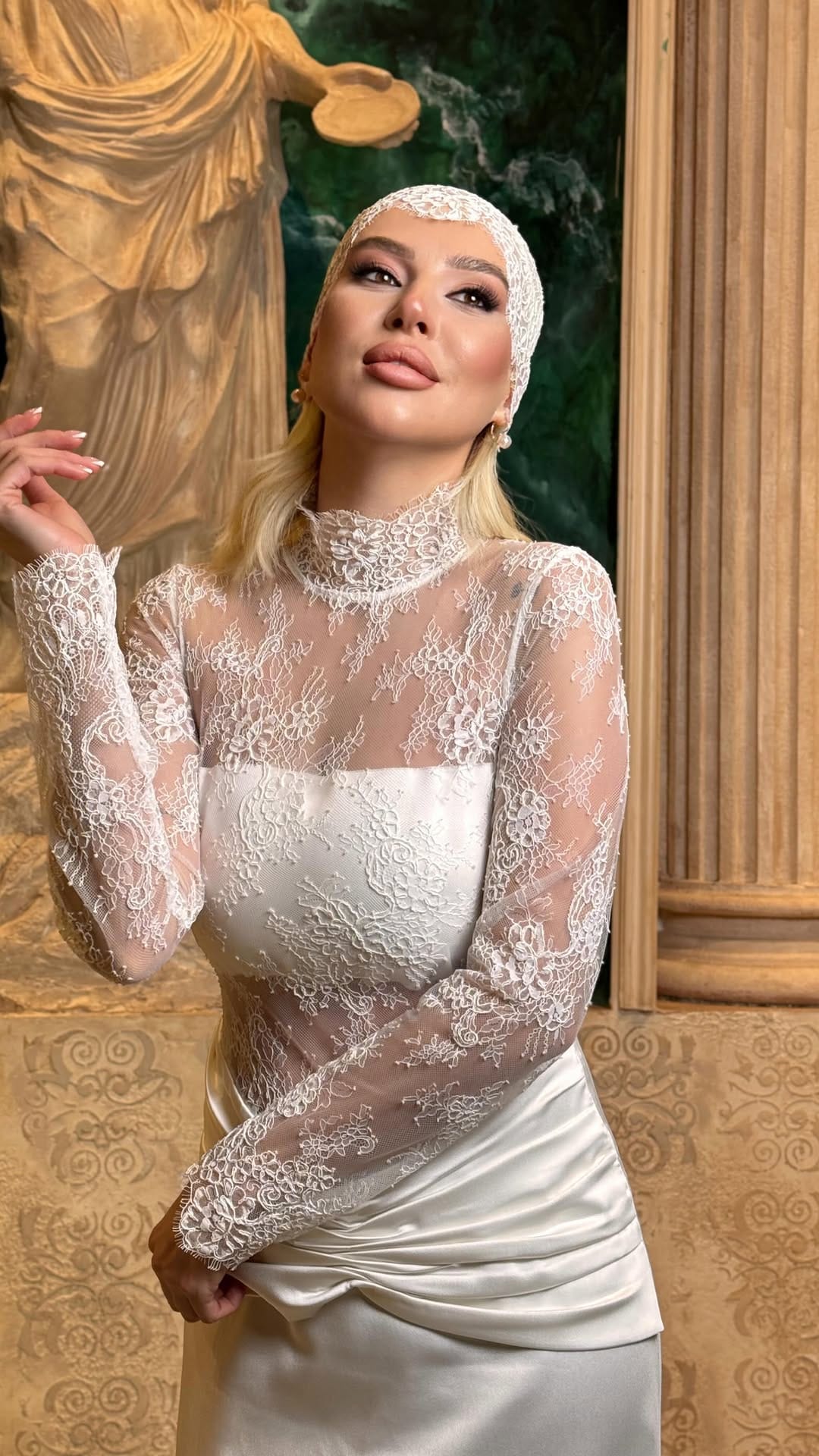 Post 3 by SEVİNA ASADOVA MAKEUP STUDIO on Instagram (video)