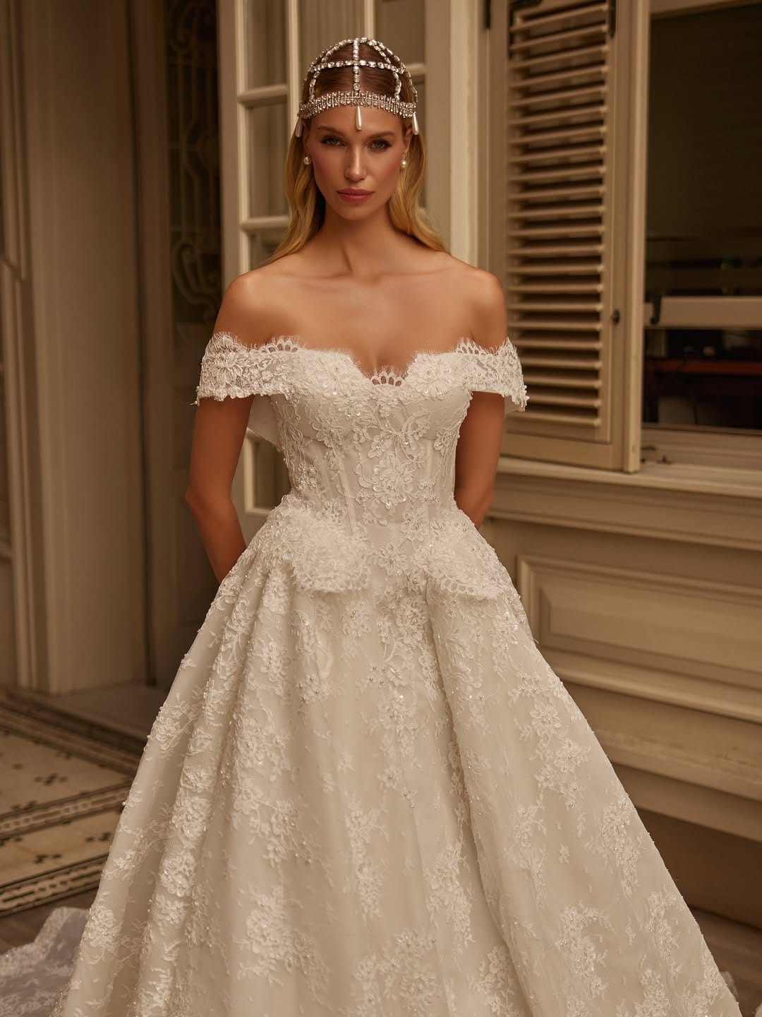 Post 8 by İZ WEDDING HOUSE on Instagram (carousel)
