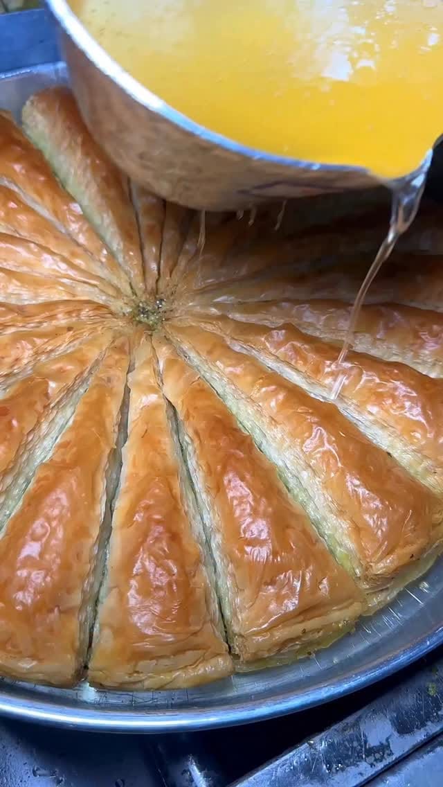 Post 5 by Tatlıcı Safa on Instagram (video)