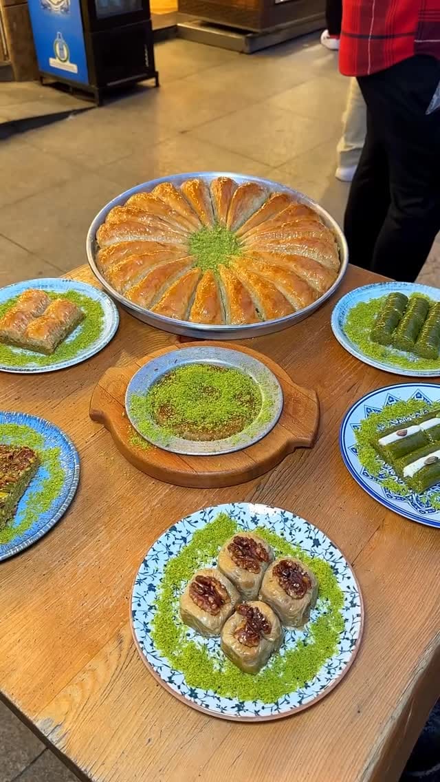 Post 1 by Tatlıcı Safa on Instagram (video)