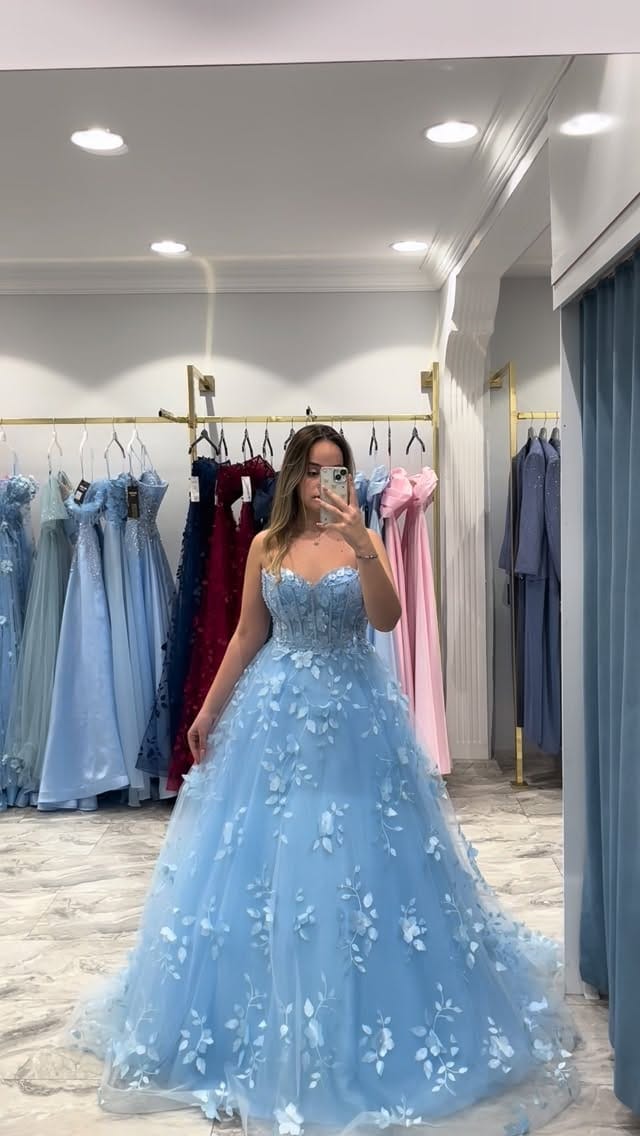 Post 9 by Öz Şahin Abiye on Instagram (video)