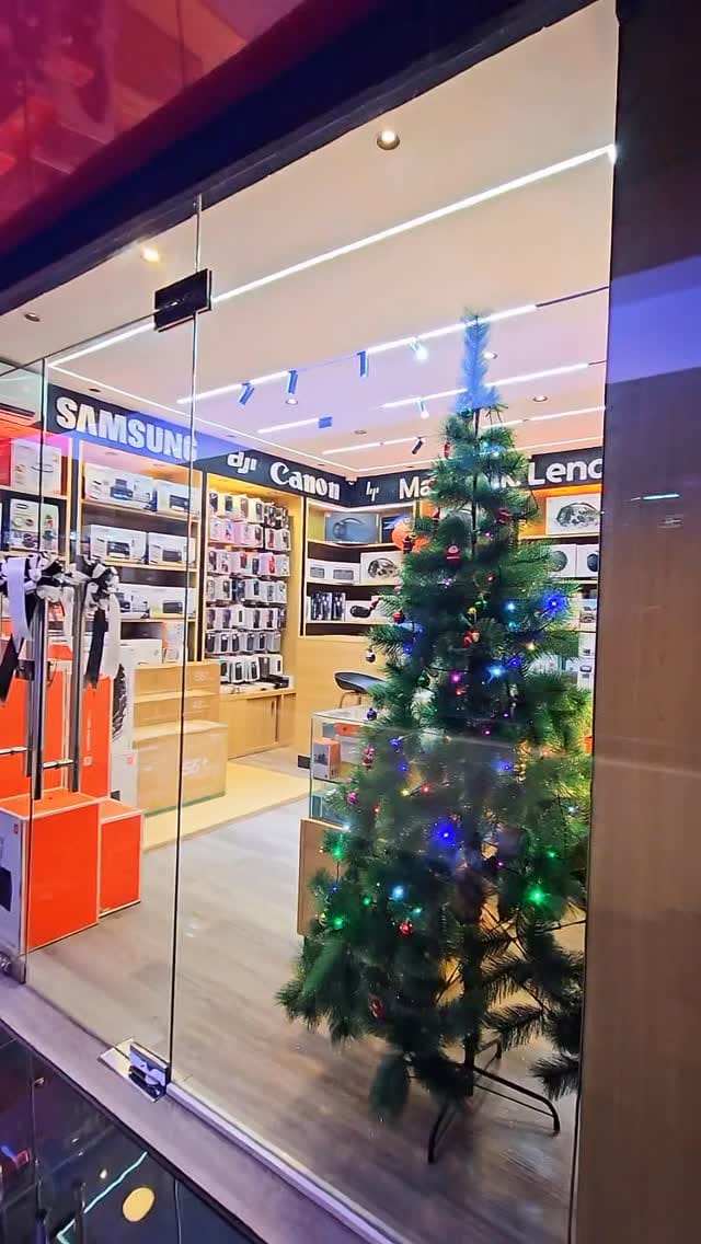Post 8 by IPHONE|SAMSUNG|MACBOOK|IPAD on Instagram (video)