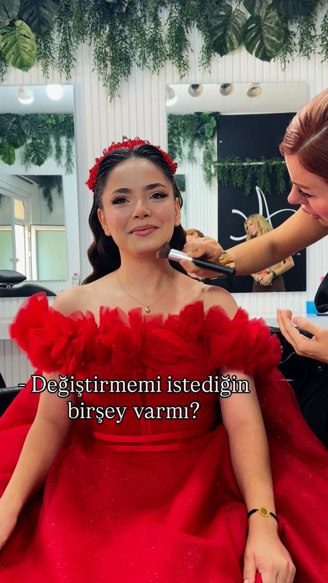 Post 10 by Kübra-Ayşegül-Büşra on Instagram (video)