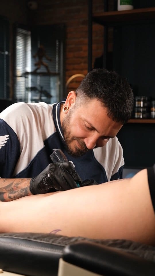 Post 10 by Golden Arrow Dövme ve Piercing Stüdyosu on Instagram (video)