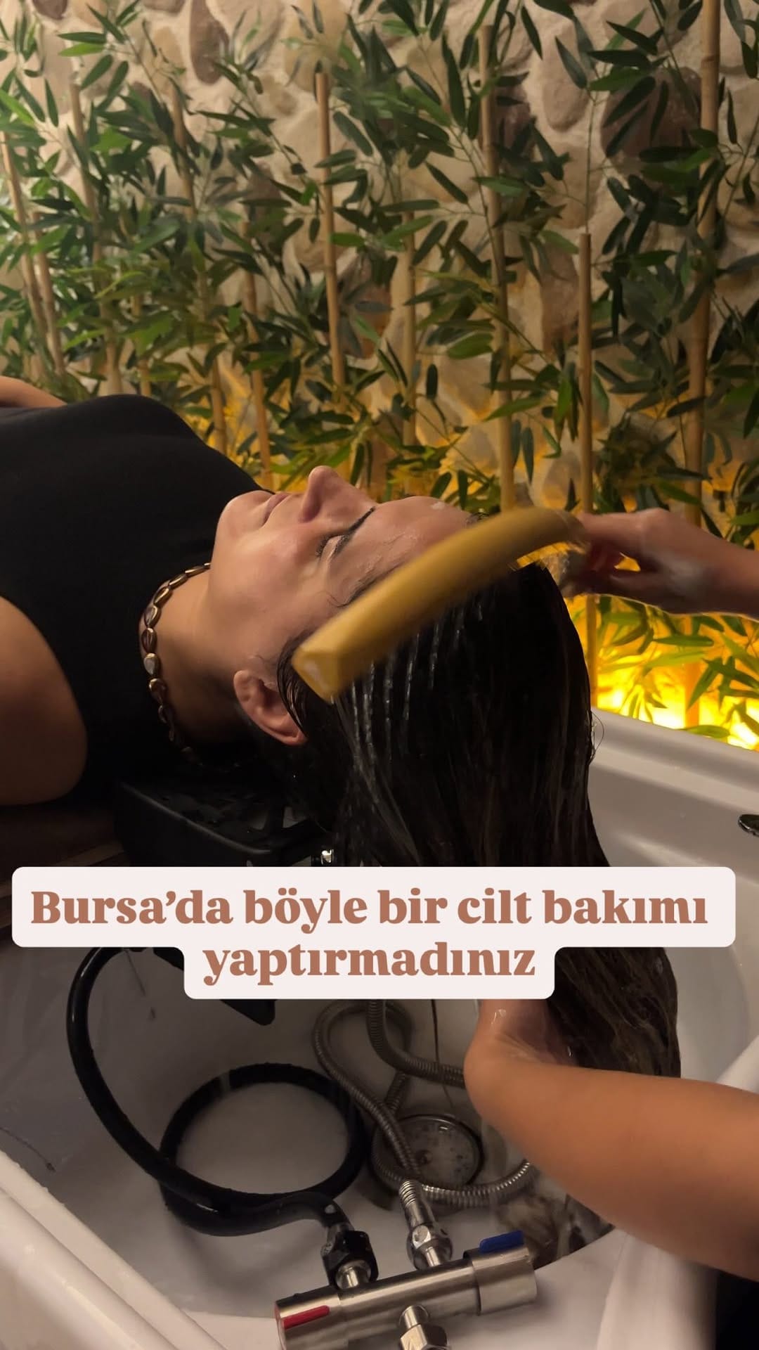 Post 8 by YASEMİN AKASLAN BEAUTY / COİFFEUR on Instagram (video)
