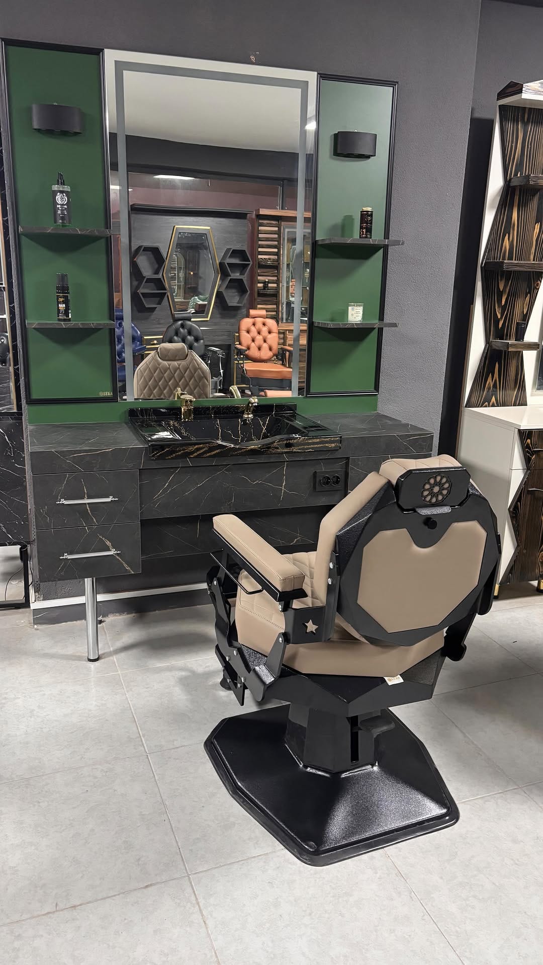 Post 4 by KAMFURSHOP | Salon Furniture on Instagram (video)