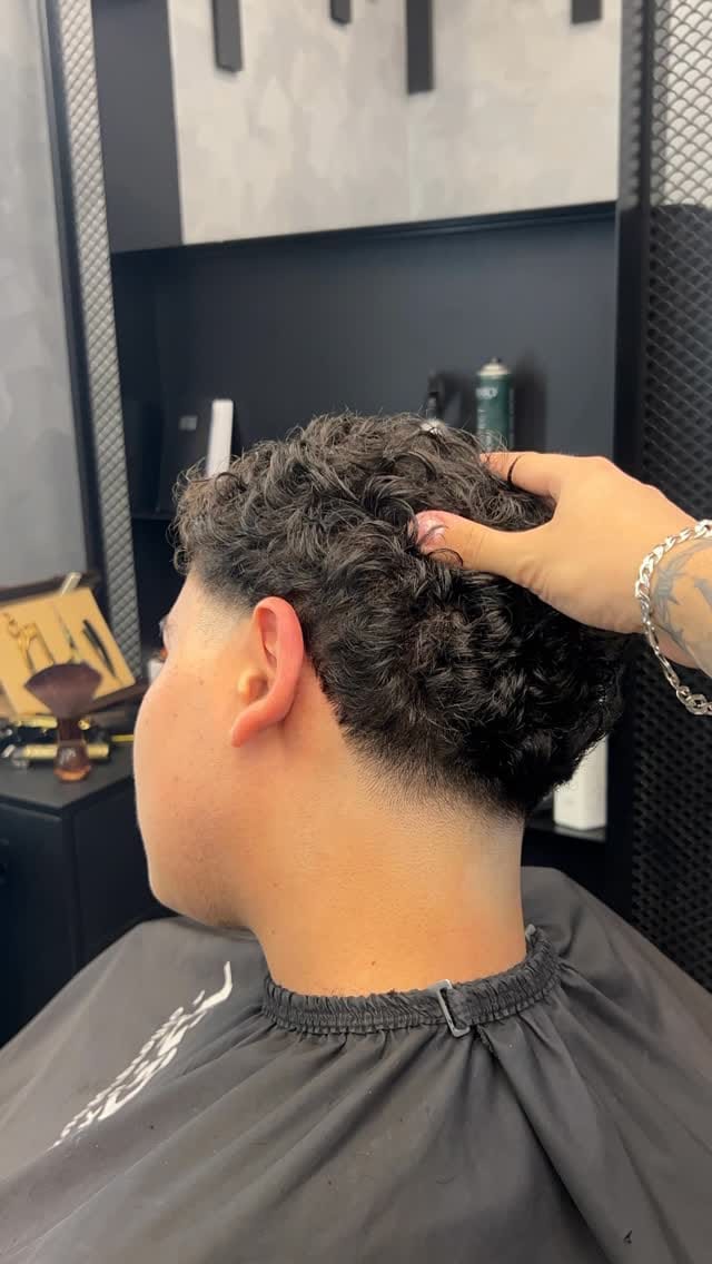 Post 2 by Ali Gür Astoria Avm on Instagram (video)