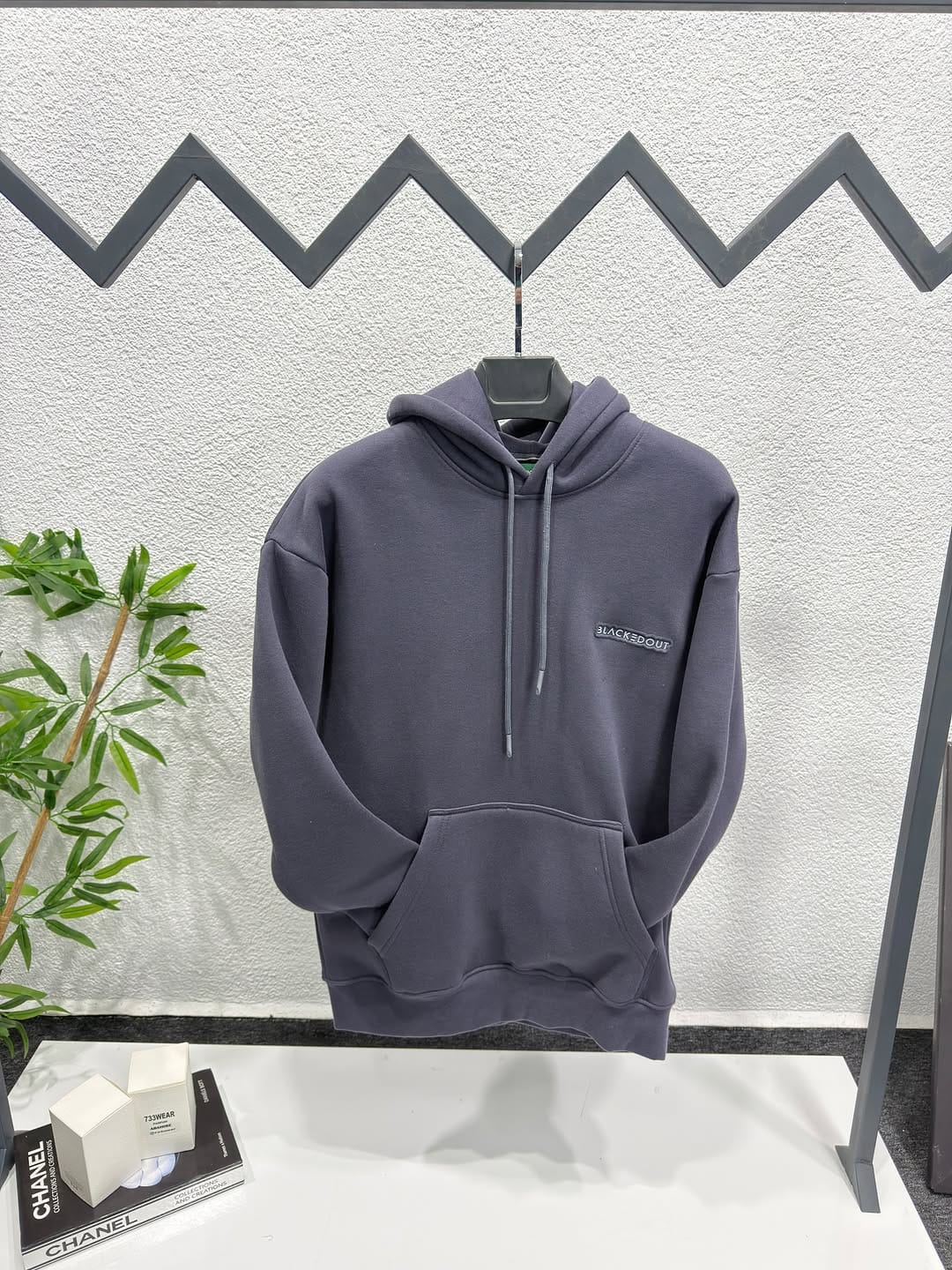 Post 4 by 733wear on Instagram (image)