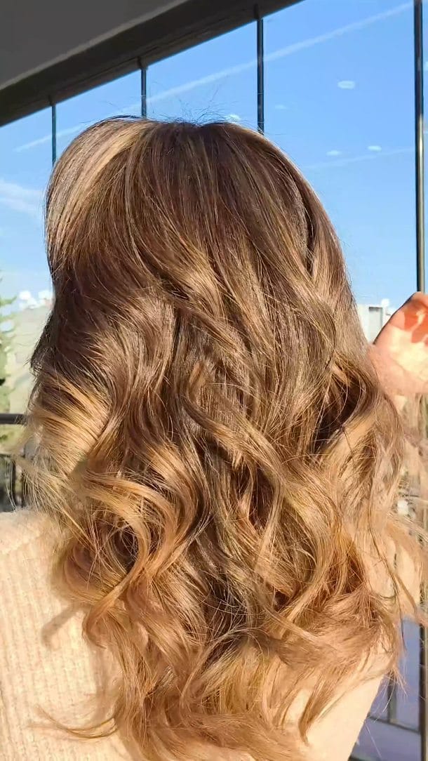Post 5 by Le Demon Bay-Bayan Kuaför on Instagram (video)