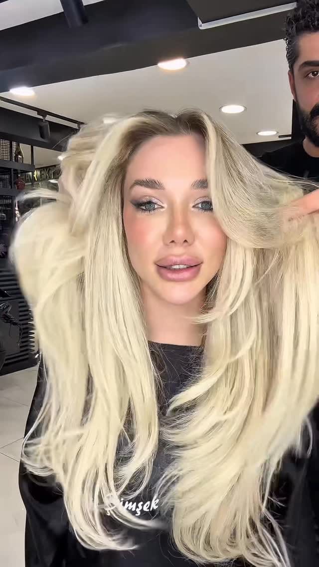 Post 8 by Mete Şimşek on Instagram (video)