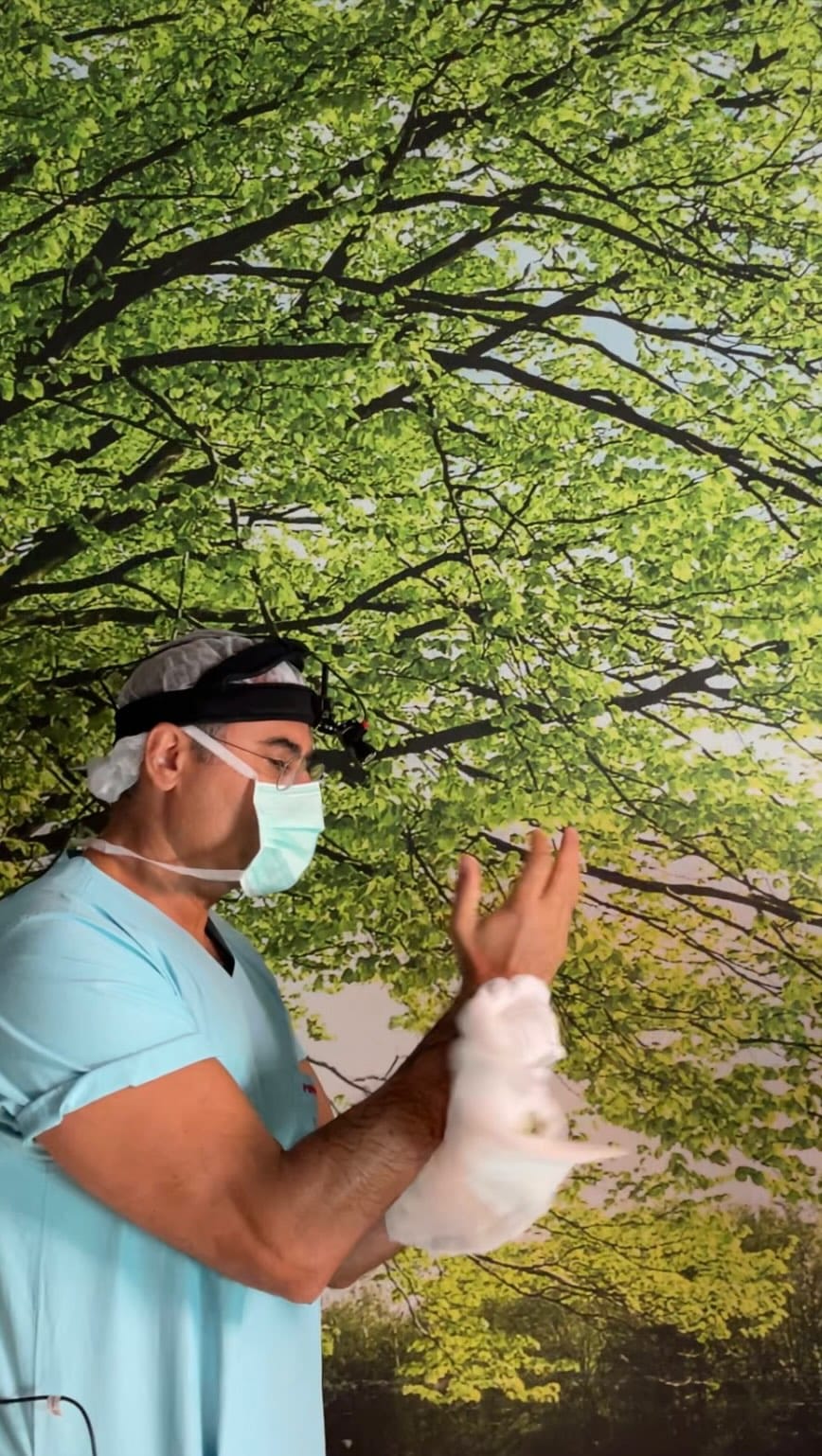 Post 4 by Dr Bahadır Baykal on Instagram (video)