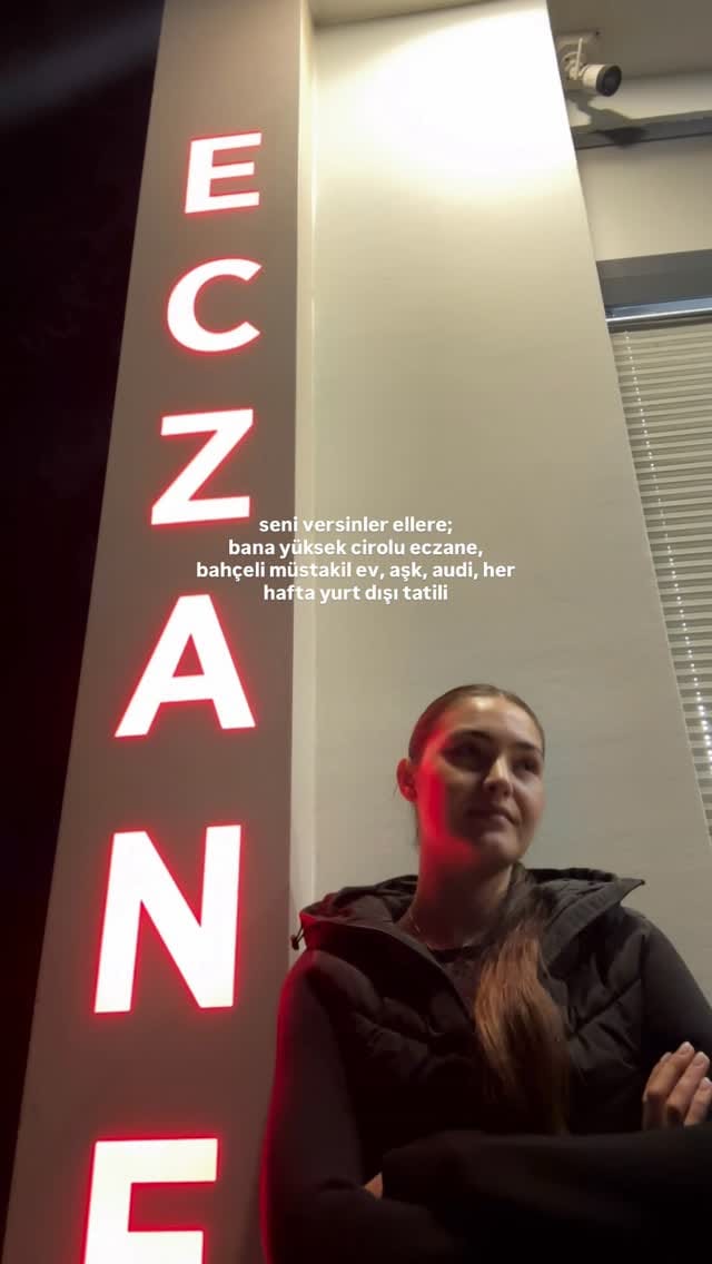 Post 4 by Ecz. Gökçenaz Çallı on Instagram (video)
