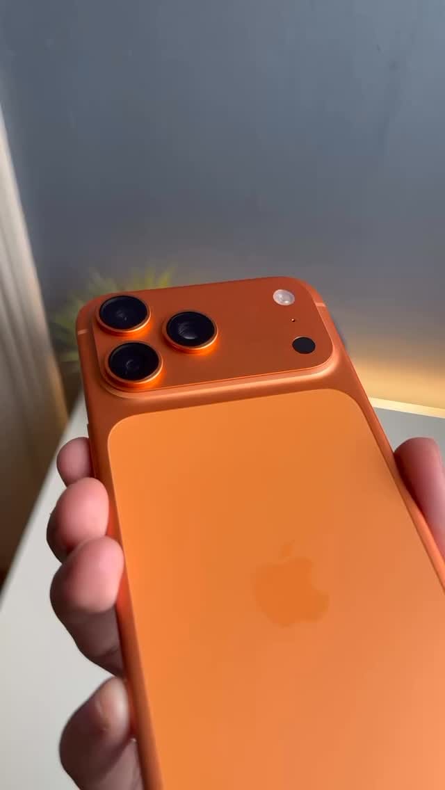 Post 5 by IPHONE ,SAMSUNG on Instagram (video)